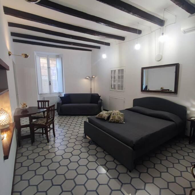 Casa Claudia ~ Rione Monti-Colosseo Рим Экстерьер фото