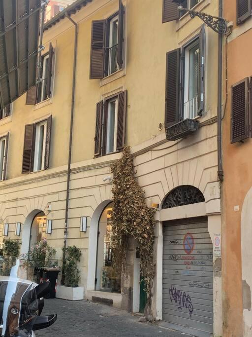 Casa Claudia ~ Rione Monti-Colosseo Рим Экстерьер фото